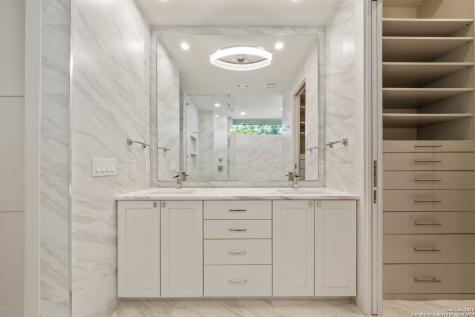 2004 E 8th Street Austin TX 78702