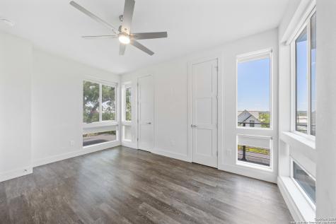 2004 E 8th Street Austin TX 78702