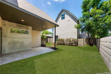 2004 E 8th Street Austin TX 78702