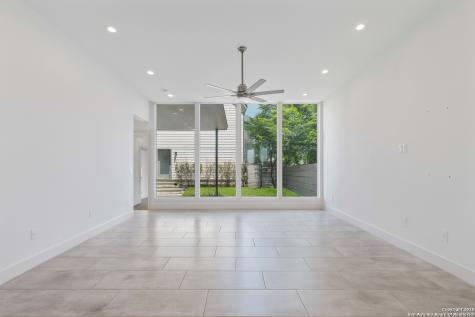 2004 E 8th Street Austin TX 78702