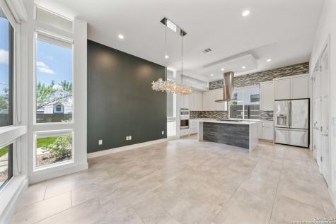 2004 E 8th Street Austin TX 78702