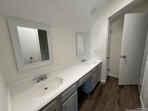 2616 El Camino Drive Bay City TX 77414