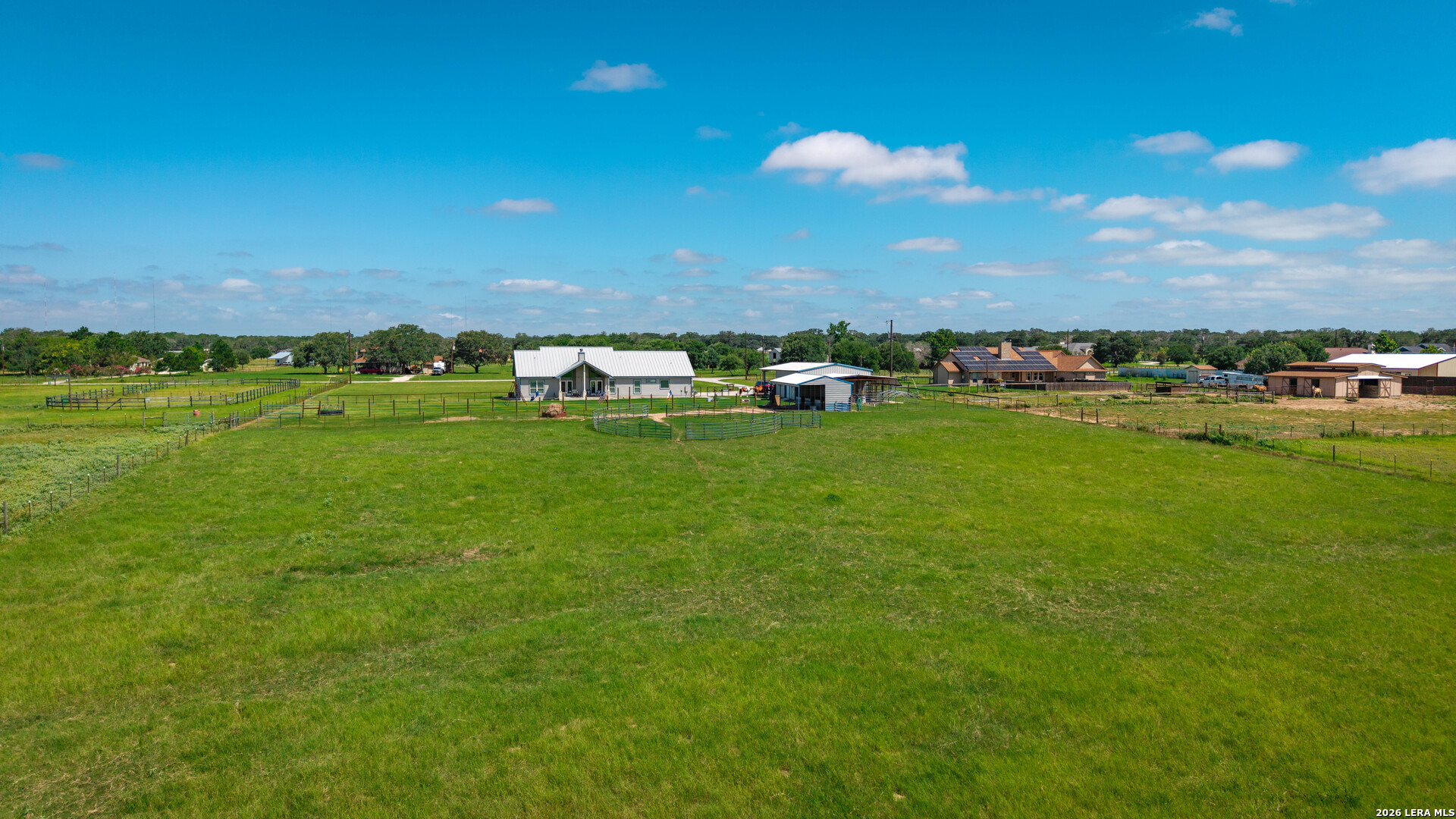 247 S Palo Alto Floresville TX 78114