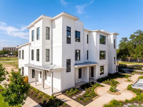 503 Burrus Place San Antonio TX 78210