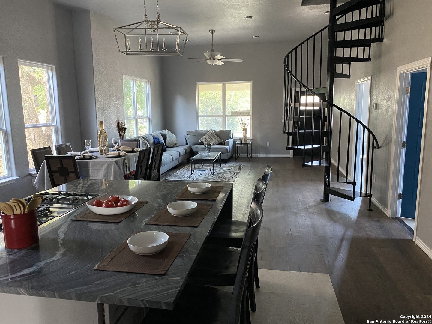 305 Spruce Street San Antonio TX 78203