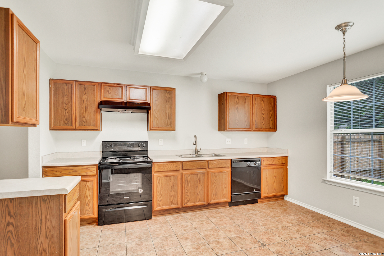 6119 Ironmill Creek Converse TX 78109