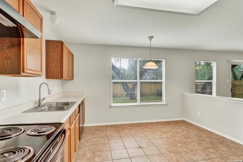 6119 Ironmill Creek Converse TX 78109