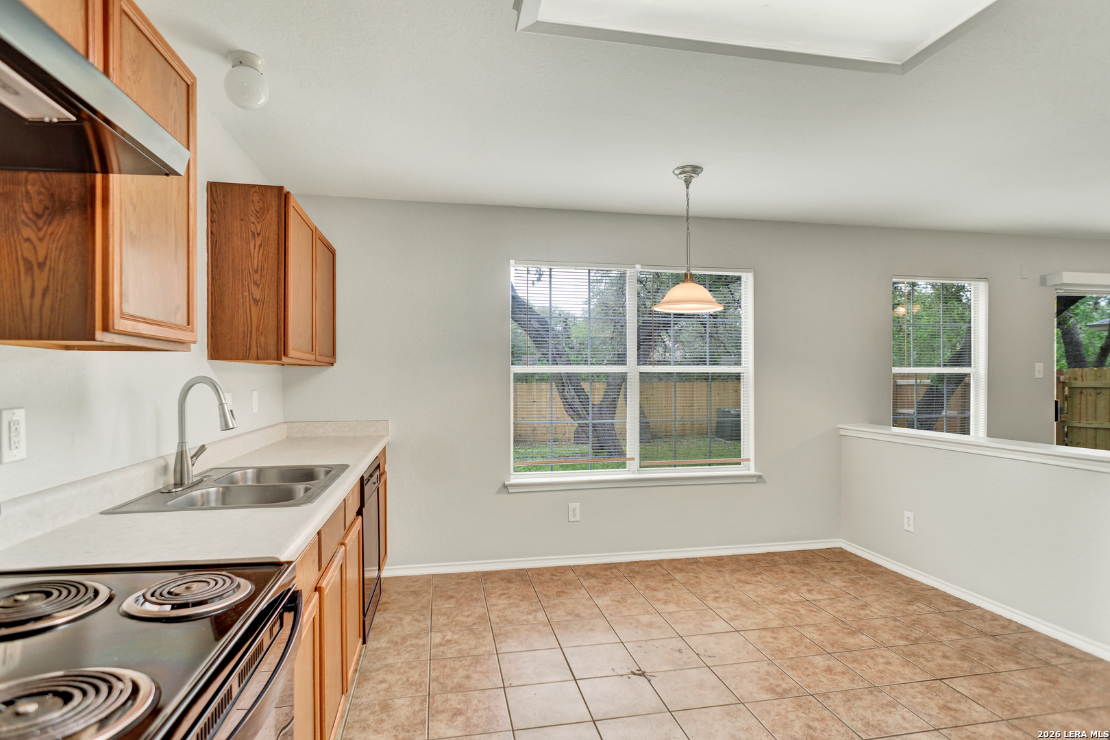 6119 Ironmill Creek Converse TX 78109