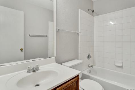 6119 Ironmill Creek Converse TX 78109