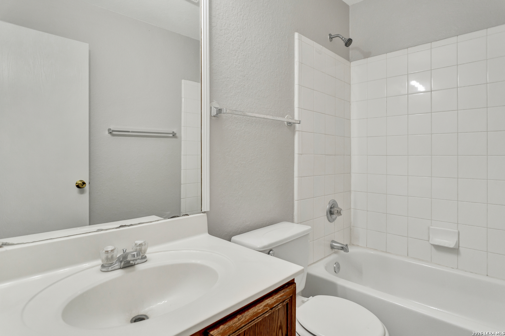 6119 Ironmill Creek Converse TX 78109