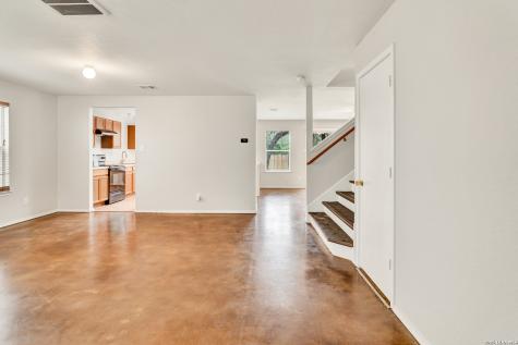 6119 Ironmill Creek Converse TX 78109