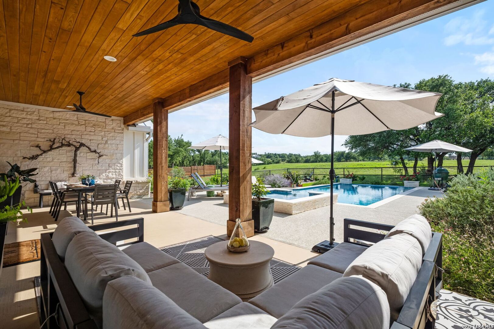 2009 Axis Circle Fredericksburg TX 78624