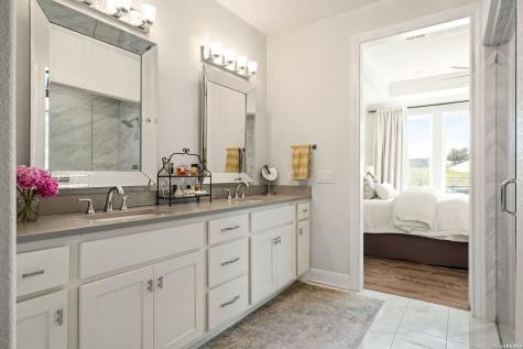 2009 Axis Circle Fredericksburg TX 78624