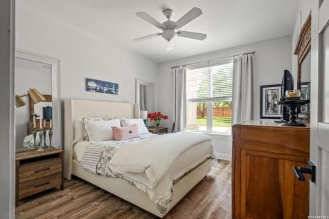 2009 Axis Circle Fredericksburg TX 78624