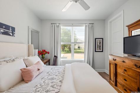 2009 Axis Circle Fredericksburg TX 78624