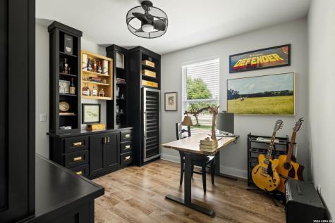 2009 Axis Circle Fredericksburg TX 78624