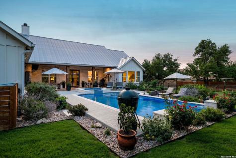 2009 Axis Circle Fredericksburg TX 78624
