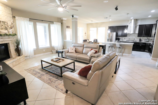 3327 Calhoun Cove San Antonio TX 78253