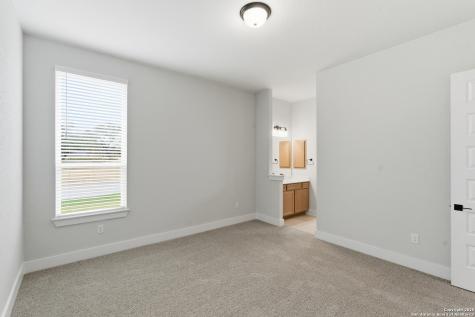 530 Poe Parkway Castroville TX 78009