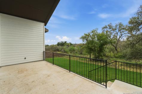 530 Poe Parkway Castroville TX 78009