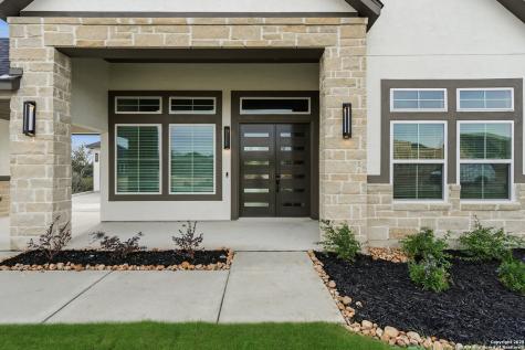 530 Poe Parkway Castroville TX 78009