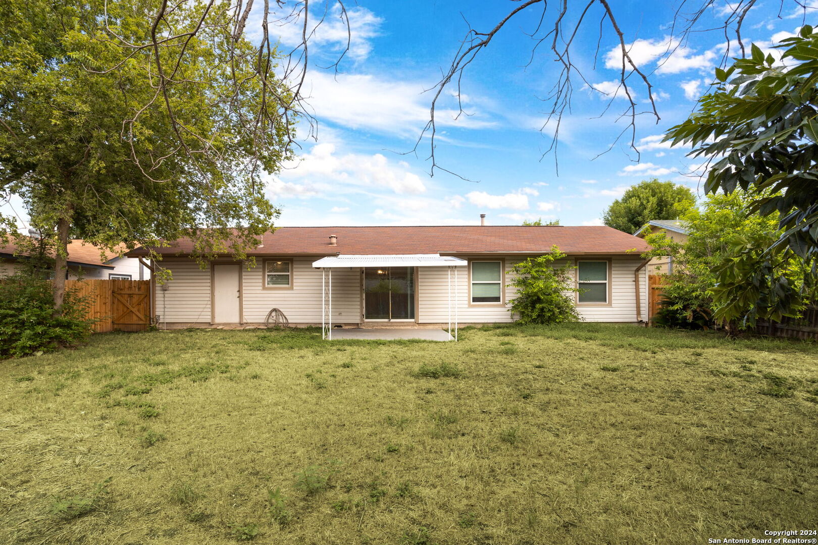 5986 Midcrown Drive San Antonio TX 78218