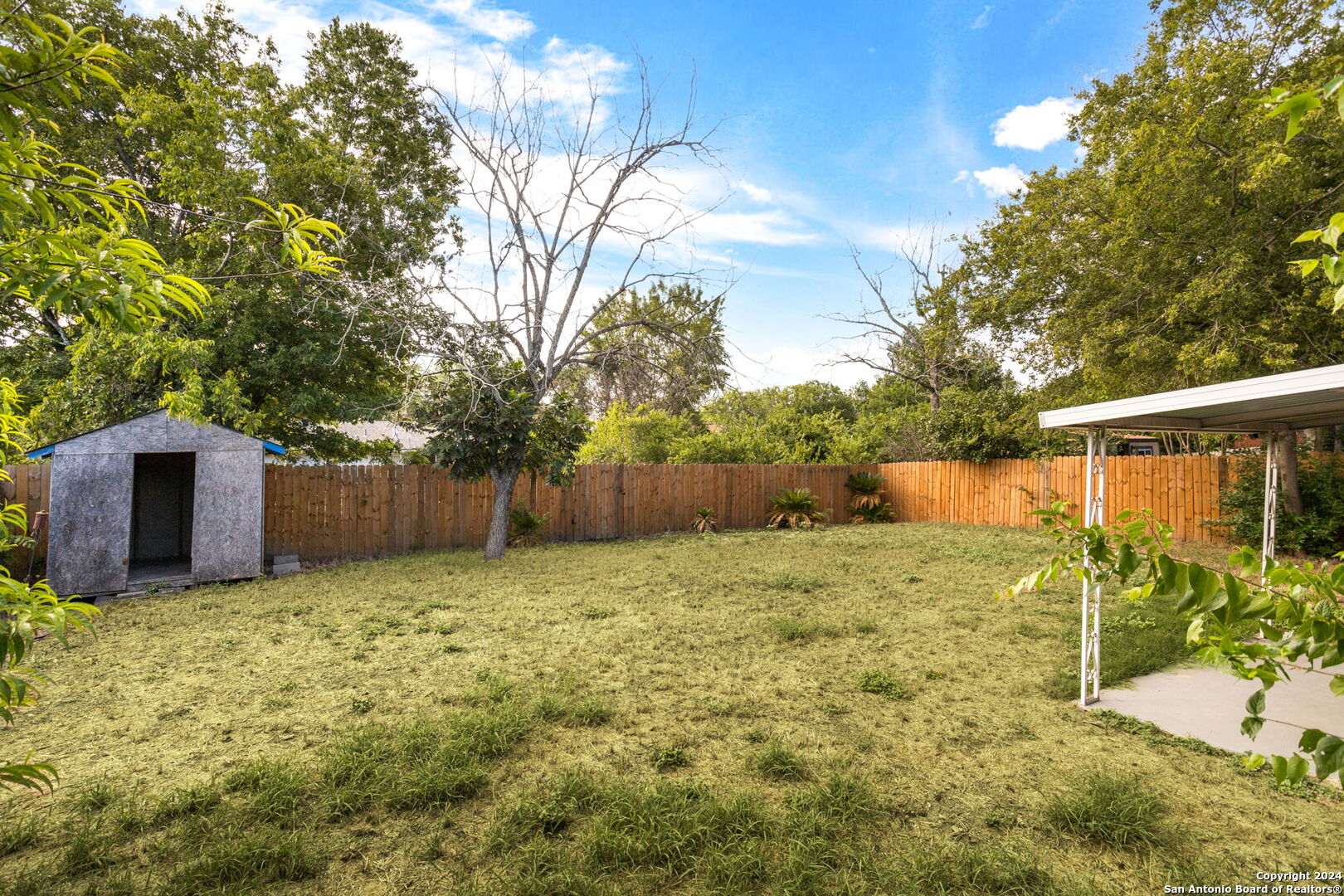 5986 Midcrown Drive San Antonio TX 78218