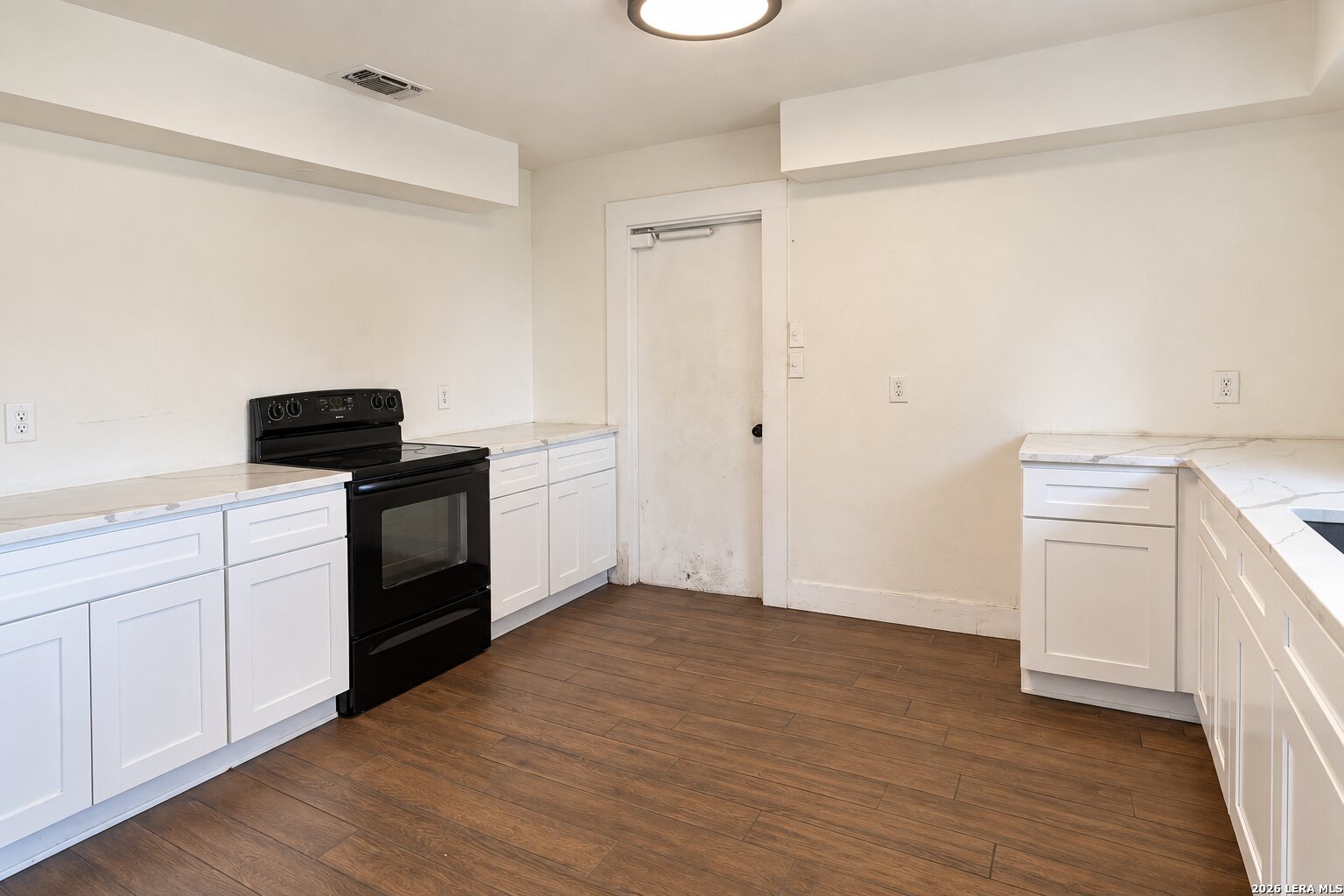 5302 La Cieniga San Antonio TX 78233