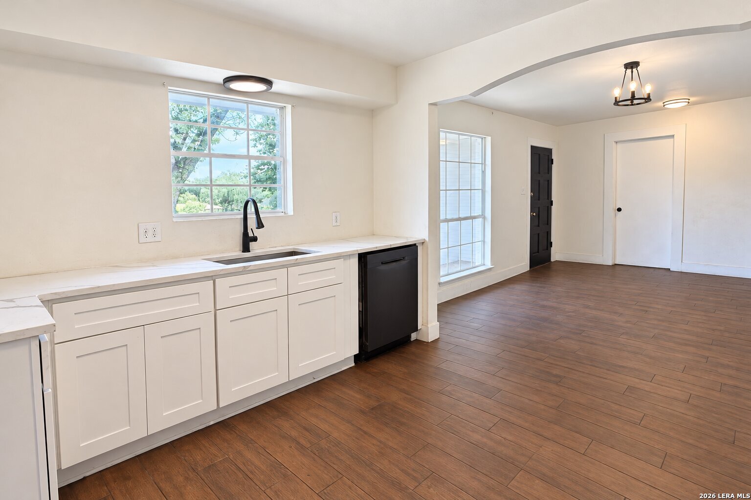 5302 La Cieniga San Antonio TX 78233