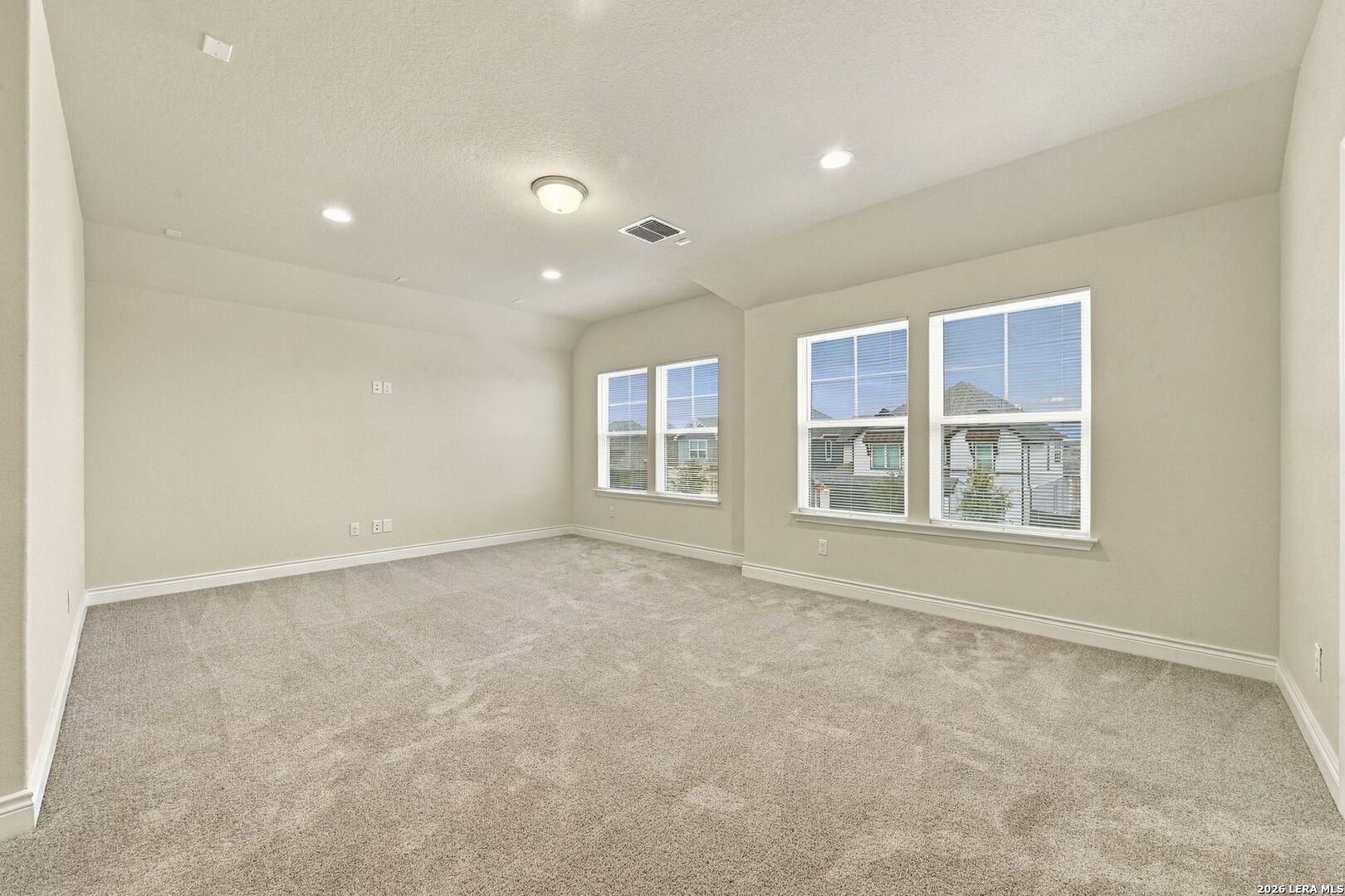 2027 Knippa San Antonio TX 78253