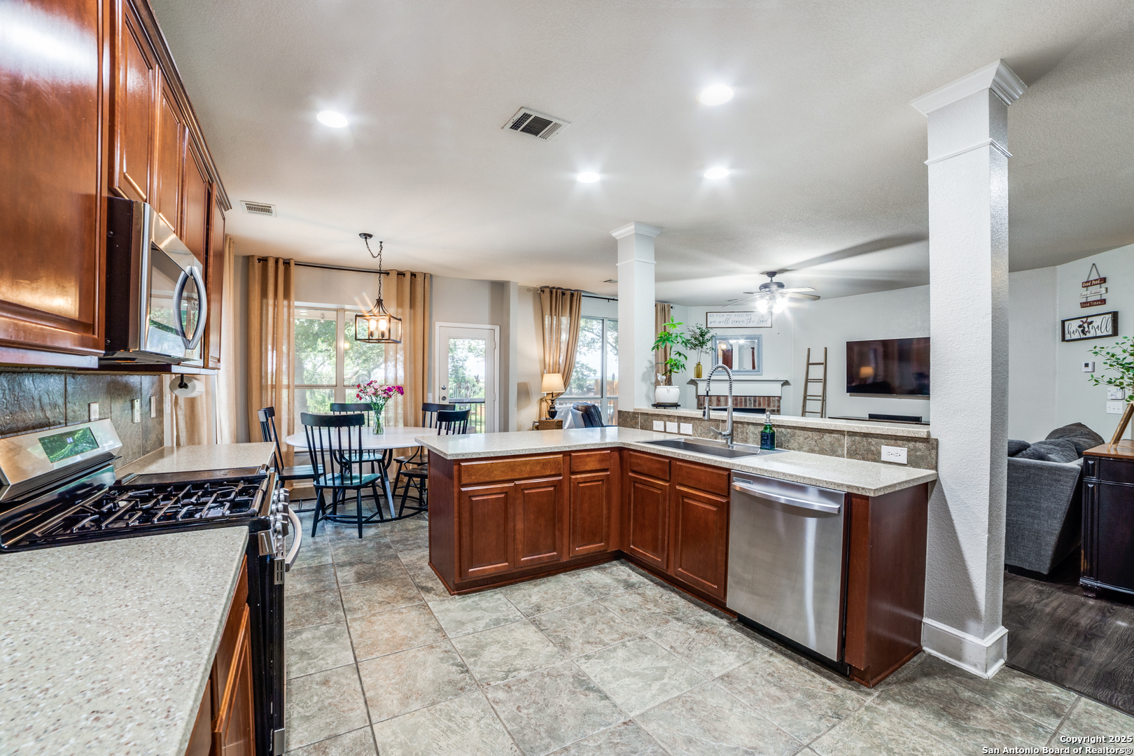 10106 Ramblin River Road San Antonio TX 78251