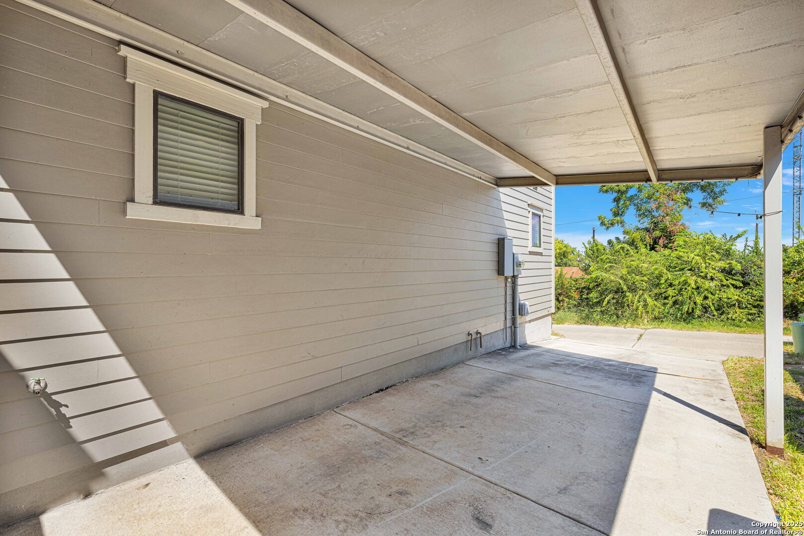 1162 N Olive Street San Antonio TX 78202