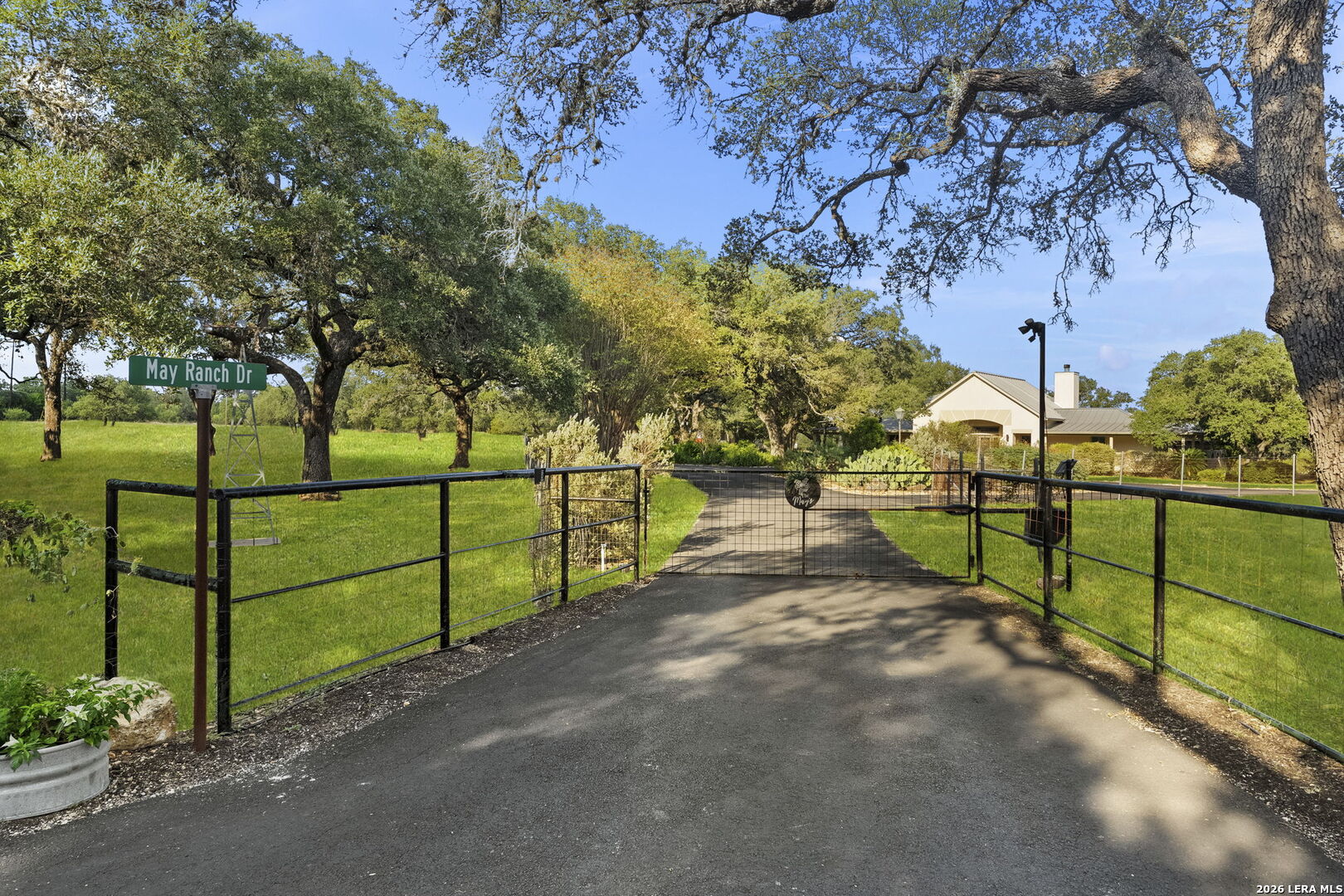 22050 Hanging Oak San Antonio TX 78266