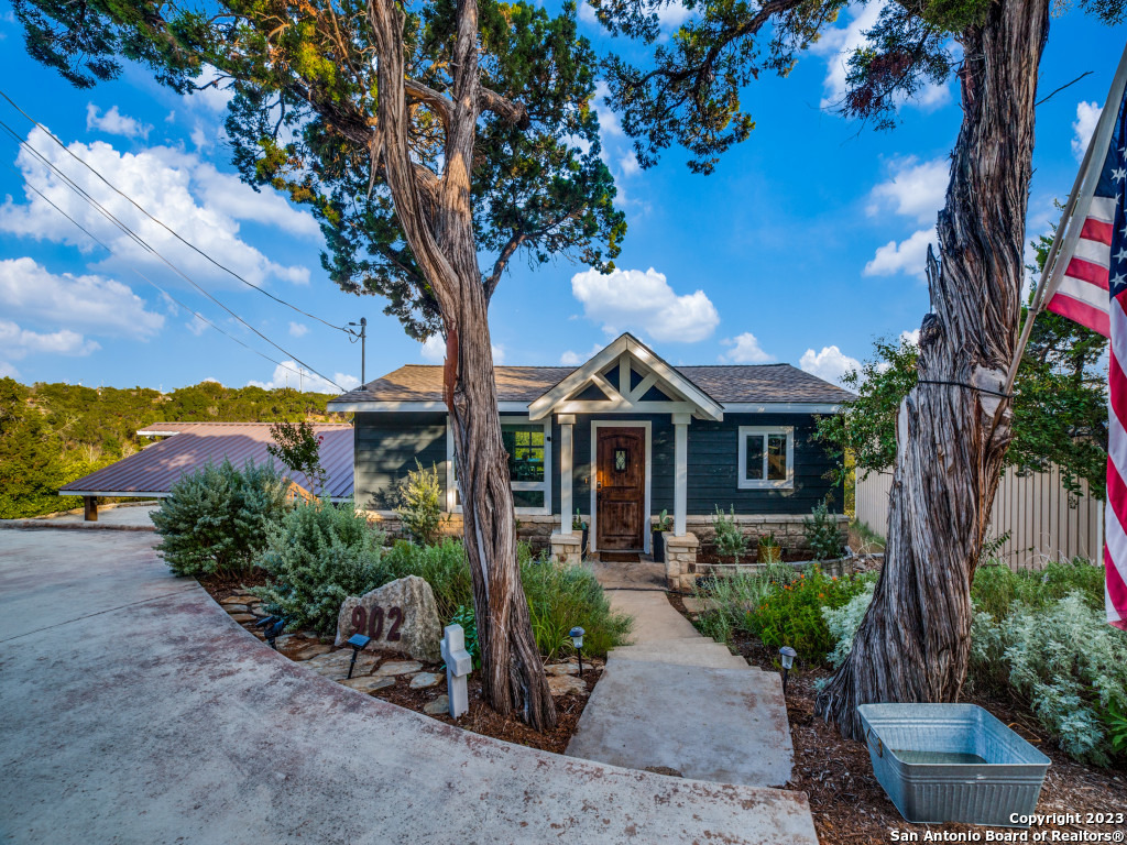 902 Olive Tree Canyon Lake TX 78133