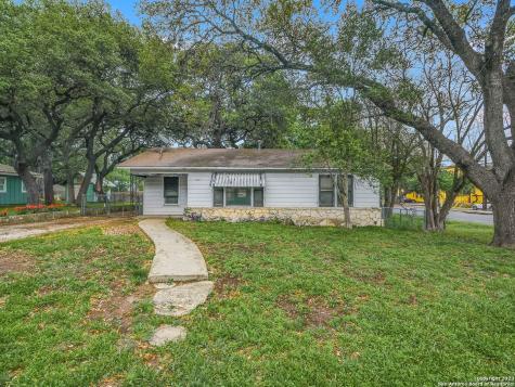 621 Schweppe Street Boerne TX 78006