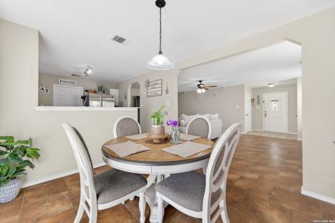 114 Mallow Grove San Antonio TX 78253