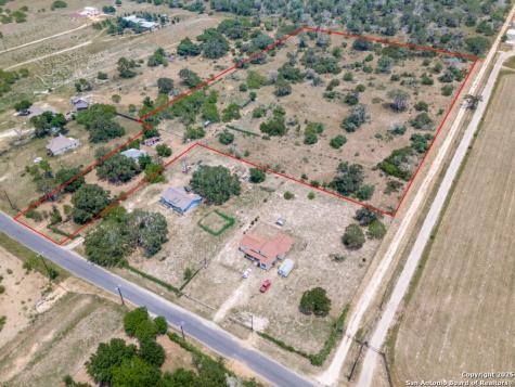 168 Mcconnell Road Somerset TX 78069