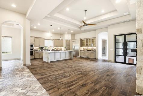 2447 Wallaby Circle New Braunfels TX 78132