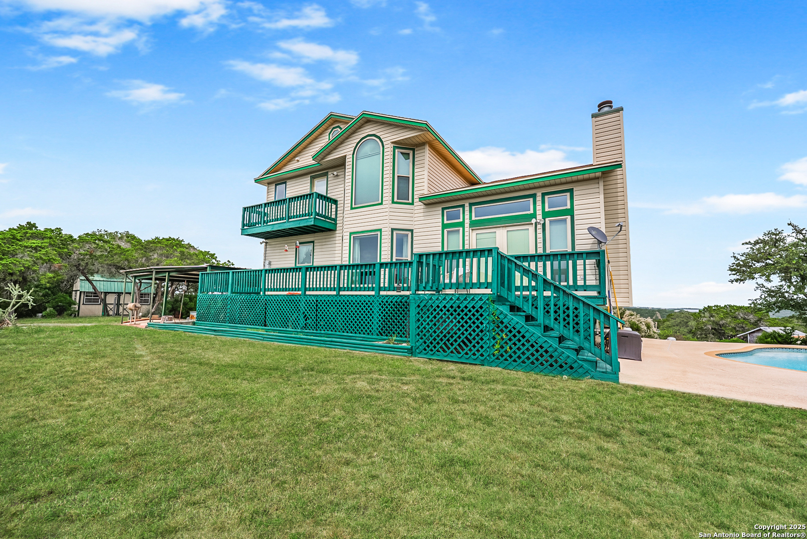 1494 County Road 270 Mico TX 78056