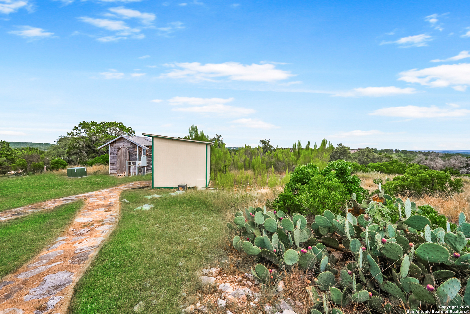 1494 County Road 270 Mico TX 78056