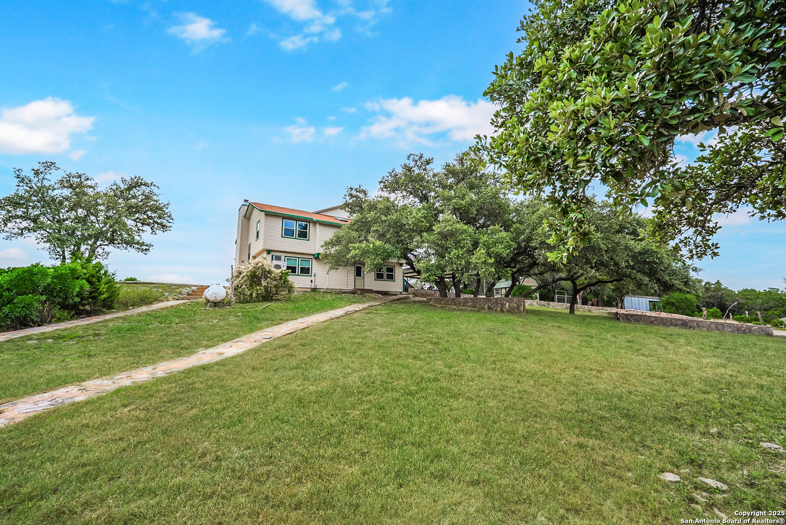1494 County Road 270 Mico TX 78056