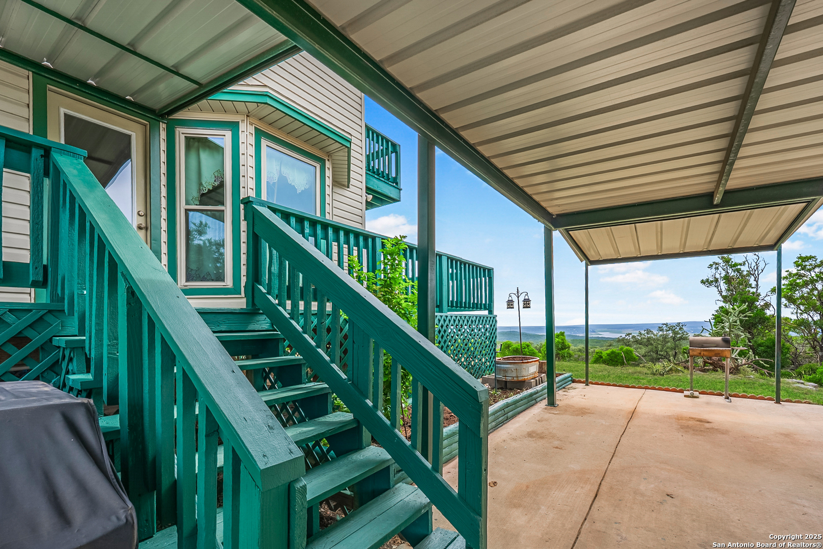 1494 County Road 270 Mico TX 78056