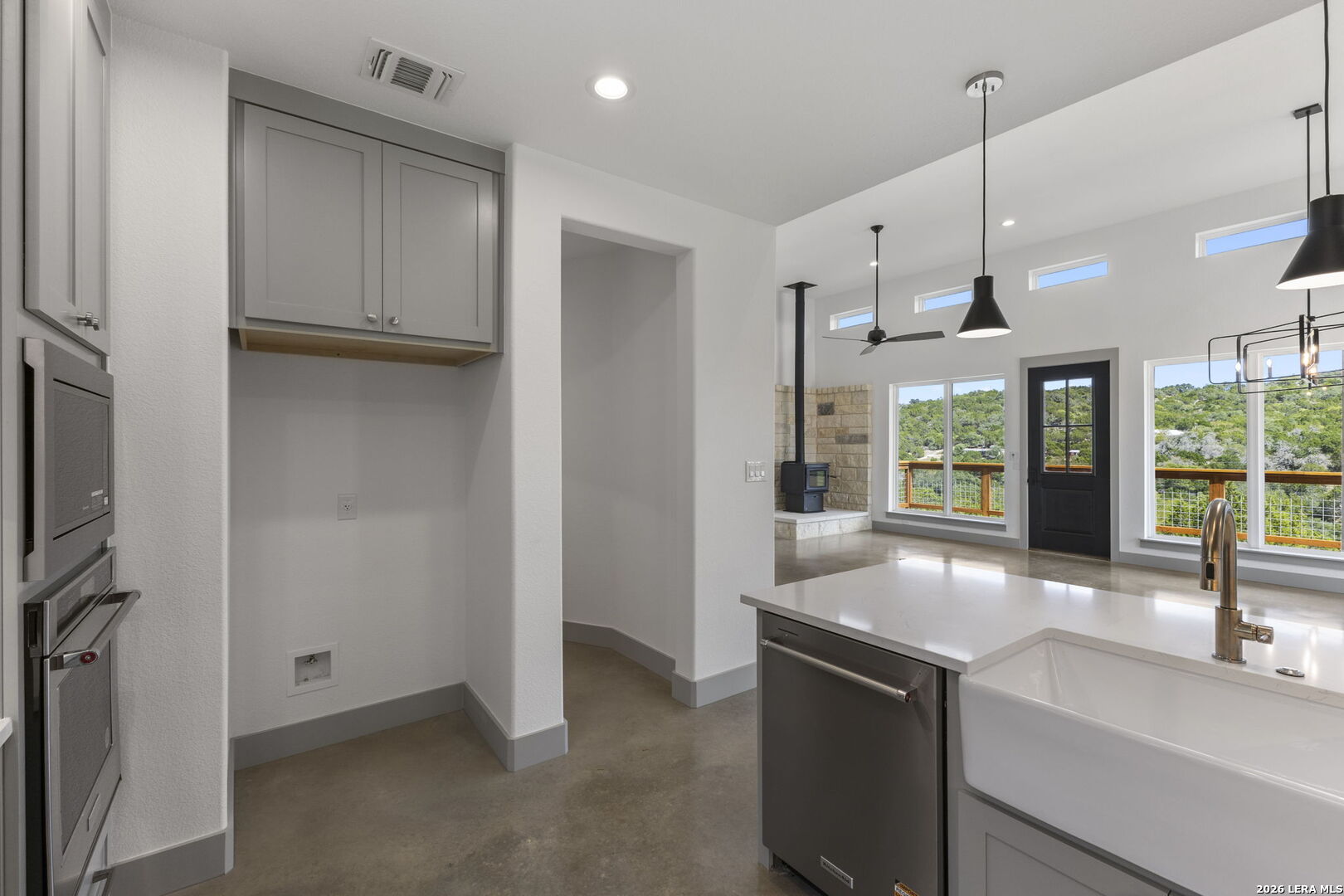 206 Valley Road Fredericksburg TX 78624