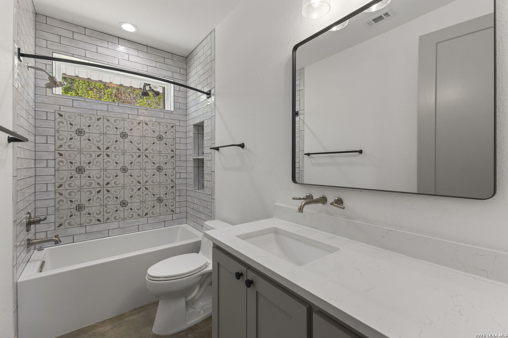 206 Valley Road Fredericksburg TX 78624