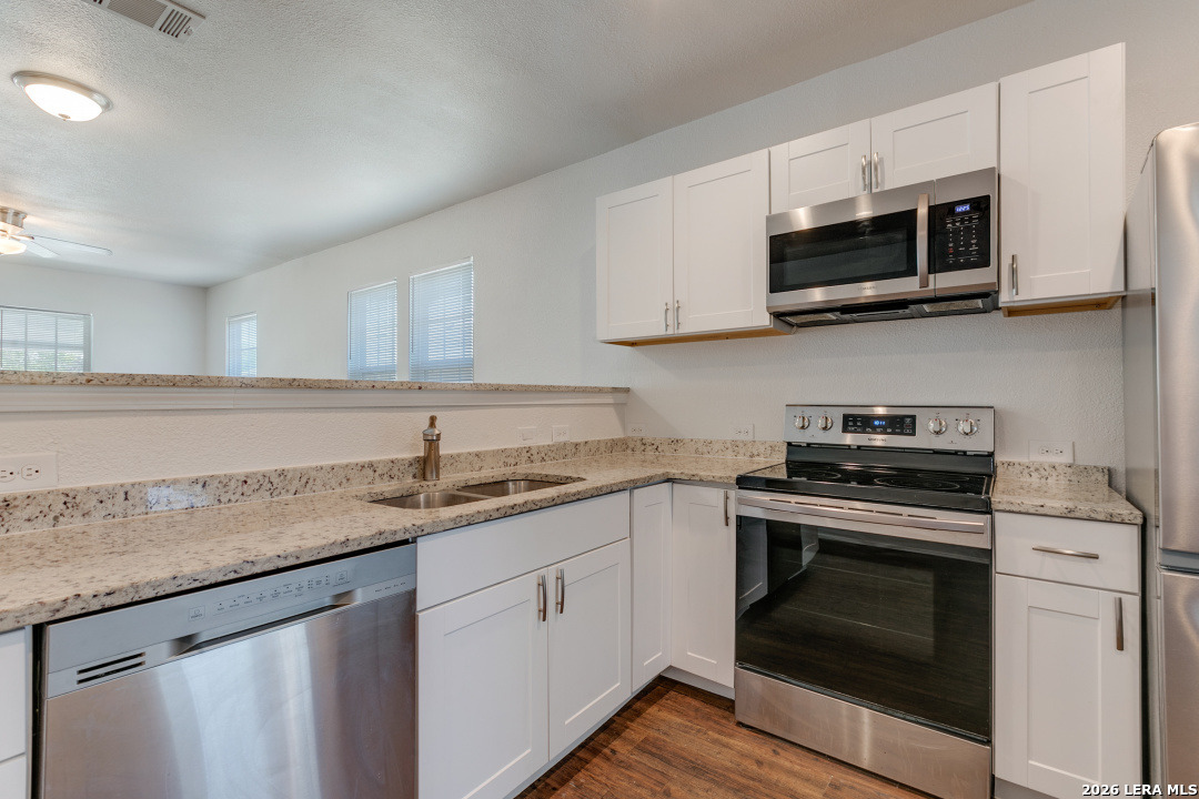 915 W Rosewood San Antonio TX 78201