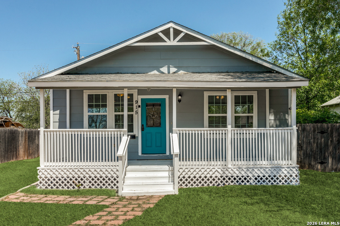 915 W Rosewood San Antonio TX 78201