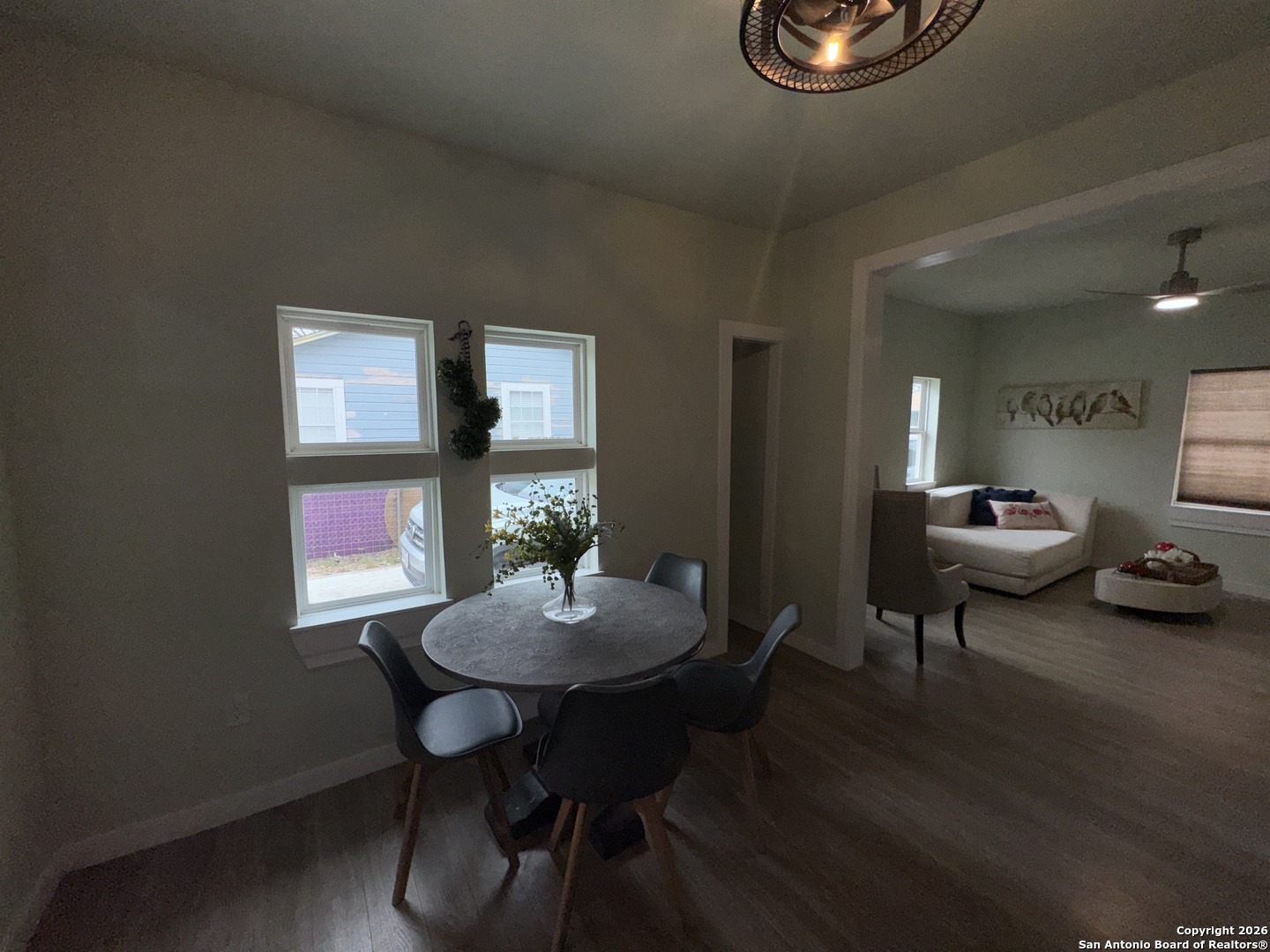 647 N San Gabriel San Antonio TX 78228