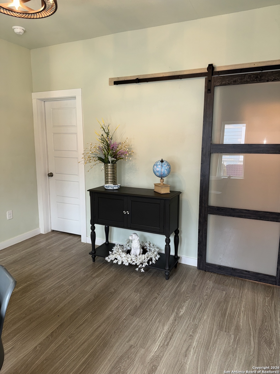 647 N San Gabriel San Antonio TX 78228