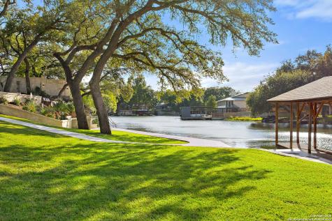 1310 Oak Springs Road Kingsland TX 78639