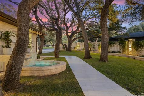 1310 Oak Springs Road Kingsland TX 78639
